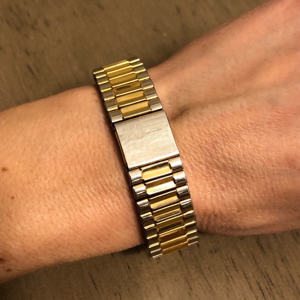 Gold and Silver Tone Men’s Metal Stretch Bracelet
